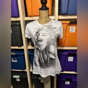 Graphic Print Women's Top